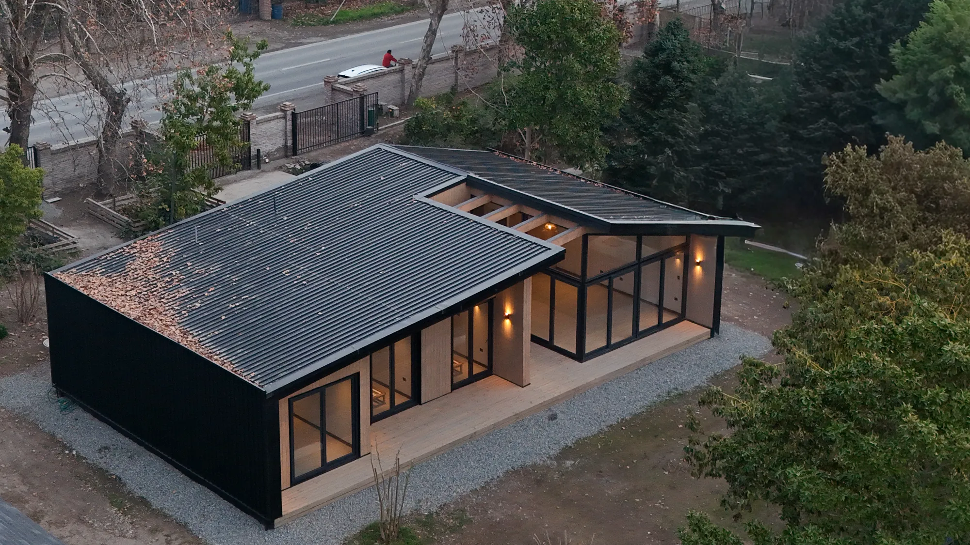 Casa Canelo construida en Rengo, vista aérea con su entorno